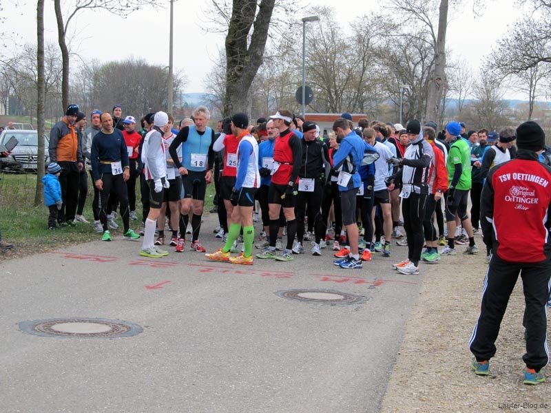 rieskraterlauf-2012-oettingen-halbmarathon-005